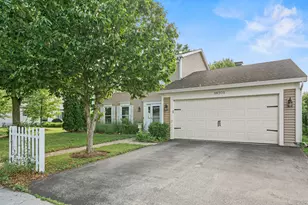 5S705 Hummingbird Ln, Naperville, IL 60540 - Photo 1