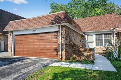 1S282 Holyoke Lane, Villa Park, IL 60181 - Photo 1