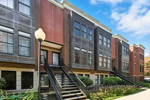 835 W Village Ct, Chicago, IL 60608 - Photo 1