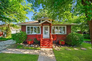 28608 W Parkview Dr, Island Lake, IL 60042 - Photo 1