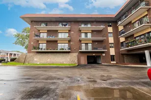 9540 Mayfield Ave, Oak Lawn, IL 60453 - Photo 1