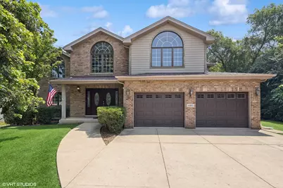 6001 Wolf Road, La Grange Highlands, IL 60525 - Photo 1
