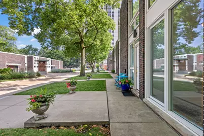 1319 N Sandburg Terrace, Chicago, IL 60610 - Photo 1