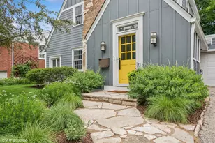 1021 Ridge Ct, Evanston, IL 60202 - Photo 1