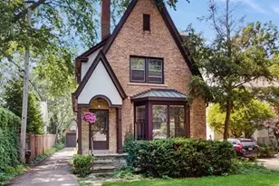 38 Brier St, Winnetka, IL 60093 - Photo 1