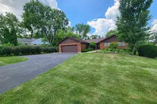 503 N Green St, McHenry, IL 60050 - Photo 1