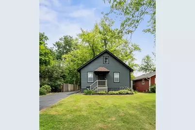 526 S Calumet Avenue, Aurora, IL 60506 - Photo 1