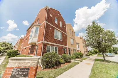 8900 31 Street #10, Brookfield, IL 60513 - Photo 1