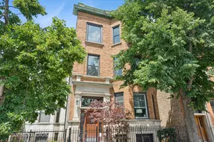 824 W Dakin St, Chicago, IL 60613 - Photo 1