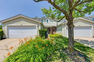 695 London Square, Hoffman Estates, IL 60169 - Photo 1