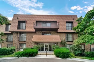 4000 Dundee Rd, Northbrook, IL 60062 - Photo 1