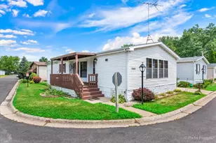 900 Rodney Ln, Elgin, IL 60120 - Photo 1