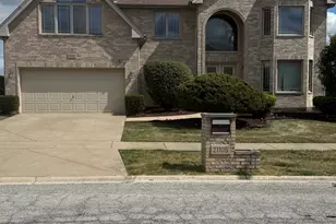 21105 Christina Dr, Matteson, IL 60443 - Photo 1