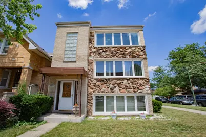5834 W Foster Avenue, Chicago, IL 60630 - Photo 1