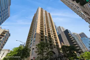 70 W Huron St, Chicago, IL 60654 - Photo 1