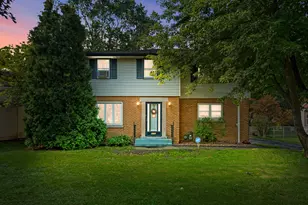 5113 W 79th Pl, Burbank, IL 60459 - Photo 1