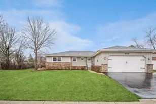 702 Barberry Rd, Highland Park, IL 60035 - Photo 1