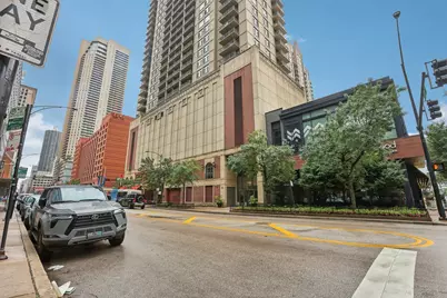 630 N State Street #2004, Chicago, IL 60654 - Photo 1
