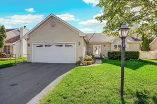 837 Dorsetshire Dr, Crete, IL 60417 - Photo 1