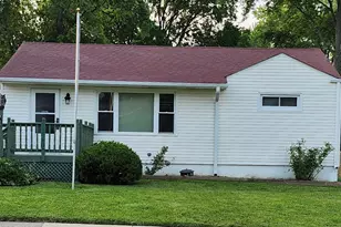2440 Chinook Rd, Waukegan, IL 60087 - Photo 1