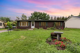 1420 Manhatas Trail, Algonquin, IL 60102 - Photo 1