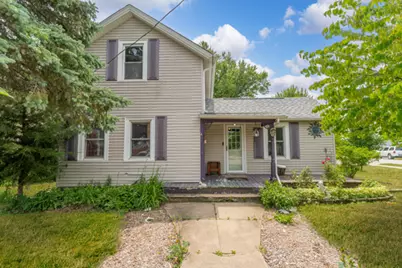 203 E Main Street, Carpentersville, IL 60110 - Photo 1