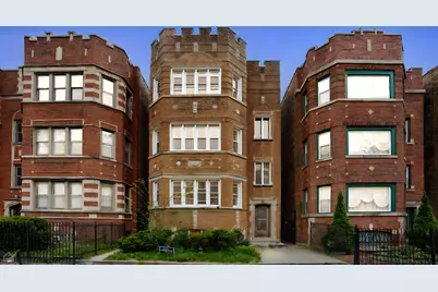 7711 S Essex Avenue, Chicago, IL 60649 - Photo 1