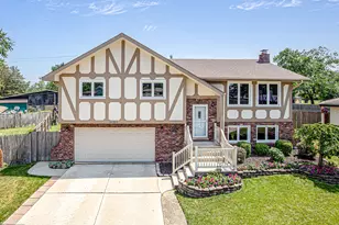 14749 Sunset Ct, Oak Forest, IL 60452 - Photo 1