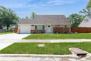 405 Watseka St, Park Forest, IL 60466 - Photo 1