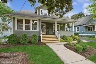 128 Coolidge Ave, Barrington, IL 60010 - Photo 1