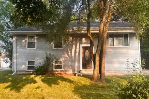 948 Dartmouth Ave, Matteson, IL 60443 - Photo 1