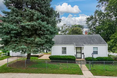 716 W Mulberry Street, Bloomington, IL 61701 - Photo 1