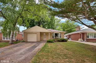 316 S Mt Prospect Rd, Mount Prospect, IL 60056 - Photo 1