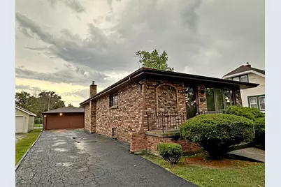 429 E 164th Place, South Holland, IL 60473 - Photo 1