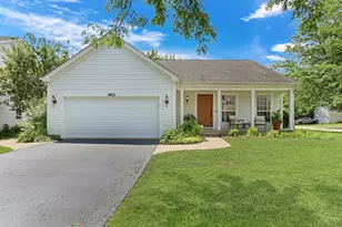 943 Braymore Dr, Grayslake, IL 60030 - Photo 1