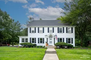 1200 W Downer Pl, Aurora, IL 60506 - Photo 1