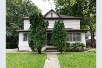 415 Dean Street, Woodstock, IL 60098 - Photo 1