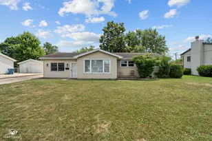 37 Dennison Dr, Bourbonnais, IL 60914 - Photo 1