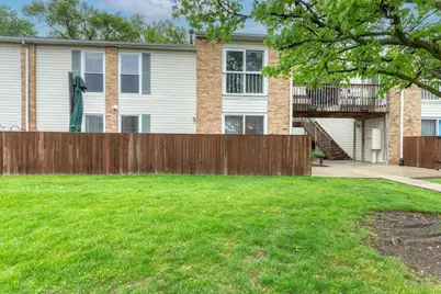 1970 Kenilworth Circle #C, Hoffman Estates, IL 60169 - Photo 1