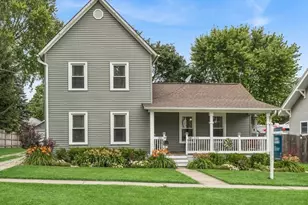 1505 Court St, McHenry, IL 60050 - Photo 1