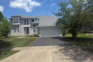 1062 Dearborn Ln, Vernon Hills, IL 60061 - Photo 1