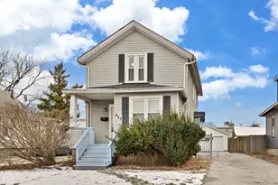 427 E 161st Pl, South Holland, IL 60473 - Photo 1