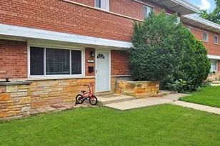 180 E Northwest Hwy, Des Plaines, IL 60016 - Photo 1