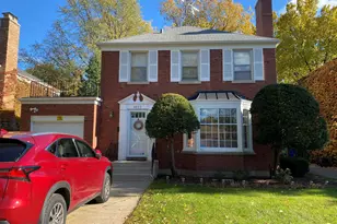 6033 N Leader Ave, Chicago, IL 60646 - Photo 1