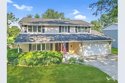 9S115 Nantucket Drive, Darien, IL 60561 - Photo 1