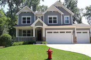 253 E Ellis Ave, Libertyville, IL 60048 - Photo 1