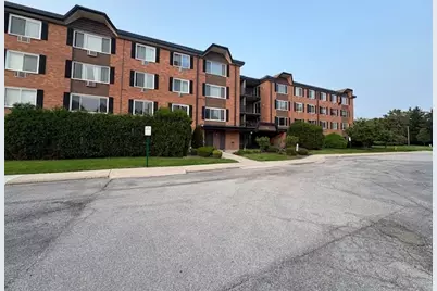 1227 S Old Wilke Road #104, Arlington Heights, IL 60005 - Photo 1