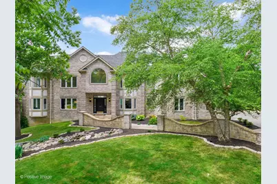 1 Seneca Avenue W, Hawthorn Woods, IL 60047 - Photo 1