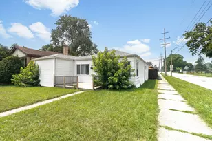 9100 S Sawyer Ave, Evergreen Park, IL 60805 - Photo 1