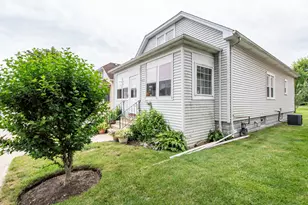 920 S Martin Luther King Jr Ave, Waukegan, IL 60085 - Photo 1